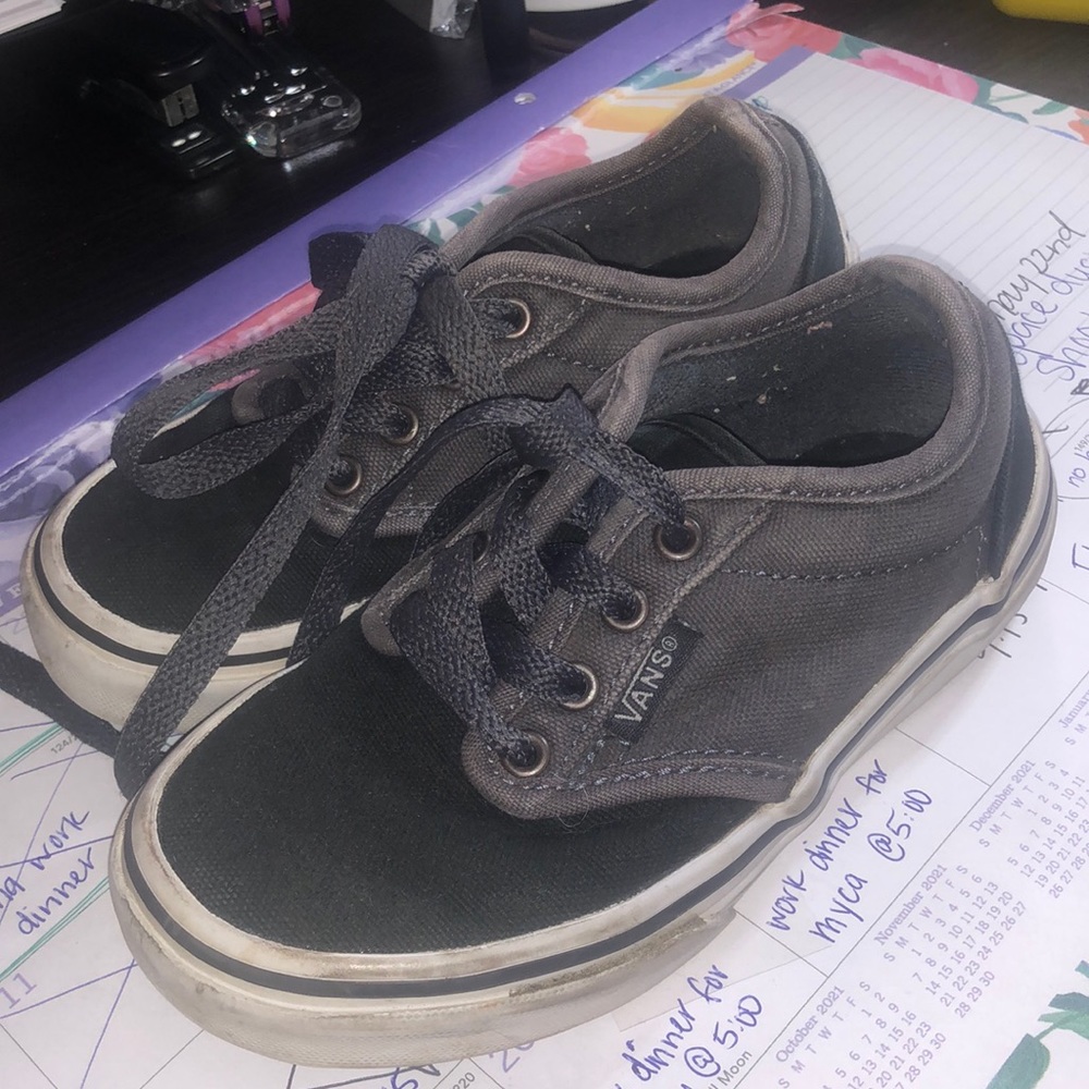 Vans low top kids shoes